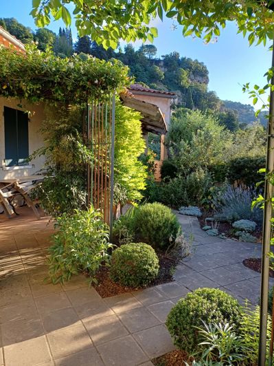 Image No.5-3 Bed House for sale