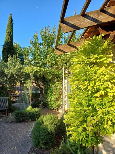 Image No.6-3 Bed House for sale