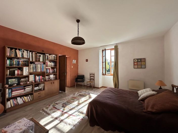 Image No.13-5 Bed Village House for sale