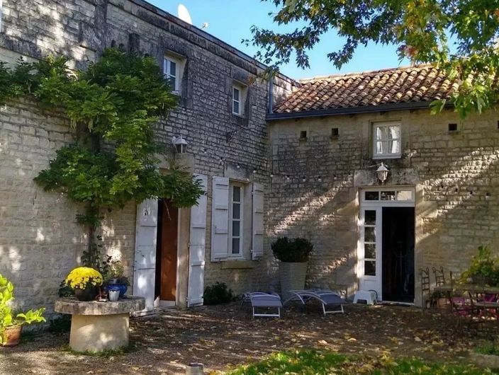 Image No.15-5 Bed Village House for sale