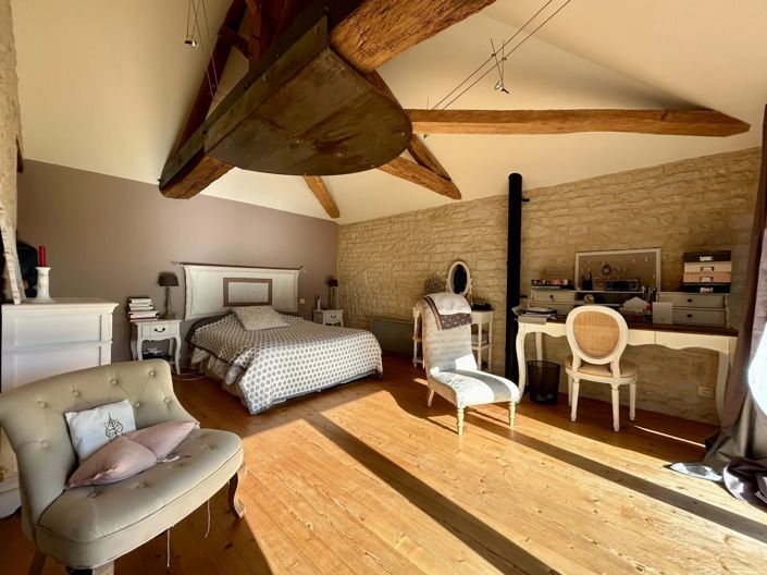 Image No.7-5 Bed Village House for sale