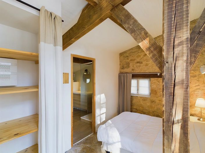 Image No.9-11 Bed House for sale