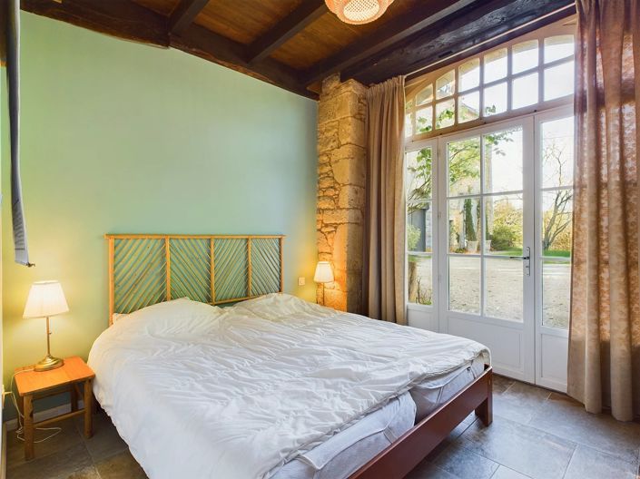 Image No.12-11 Bed House for sale