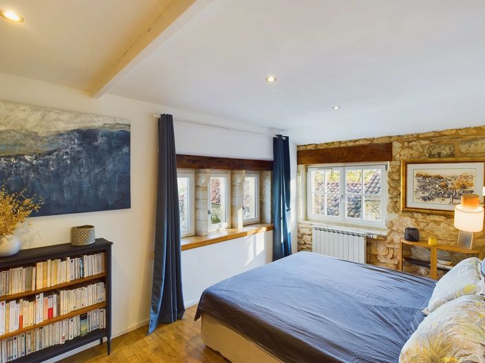 Image No.5-11 Bed House for sale