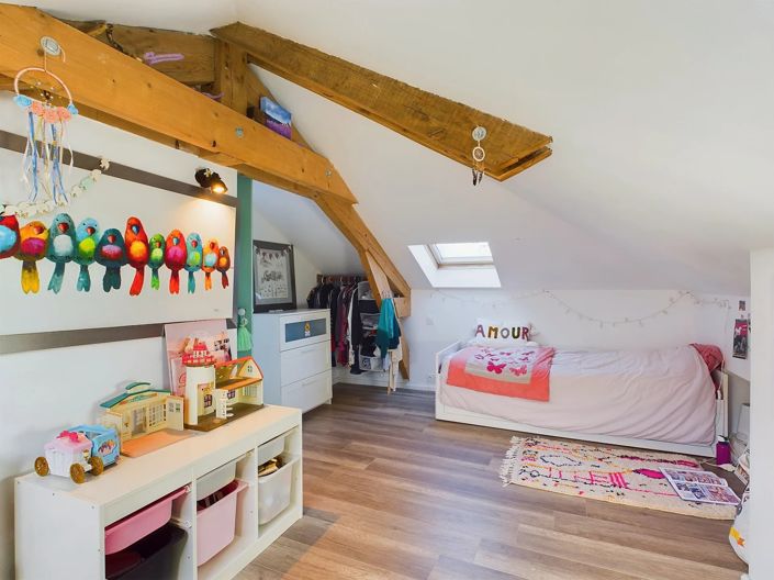 Image No.6-11 Bed House for sale