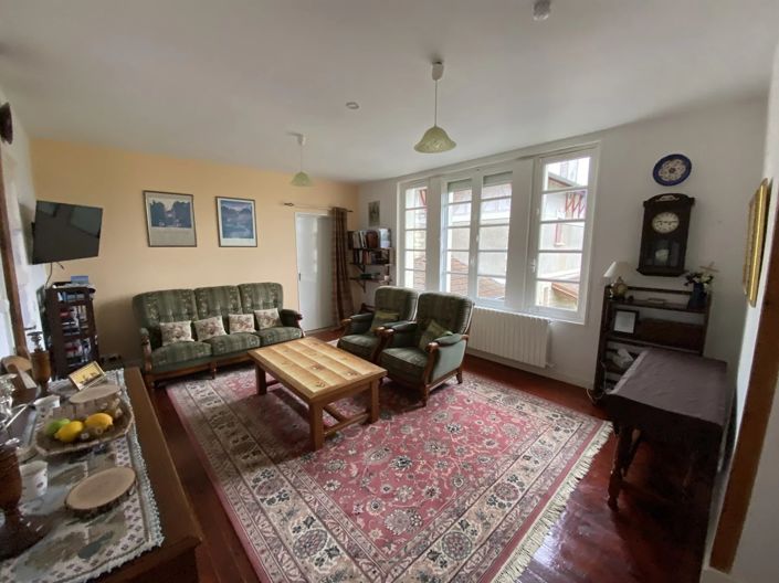 Image No.4-6 Bed House for sale