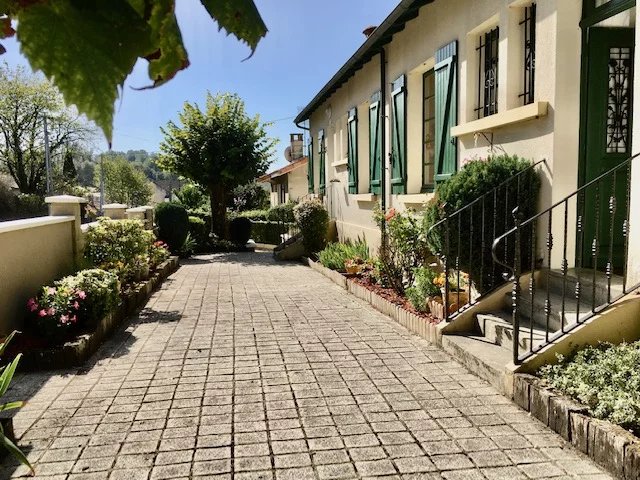 Image No.1-6 Bed House for sale