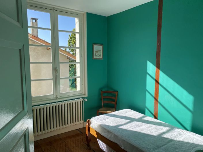 Image No.10-6 Bed House for sale