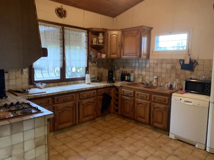 Image No.4-2 Bed House for sale