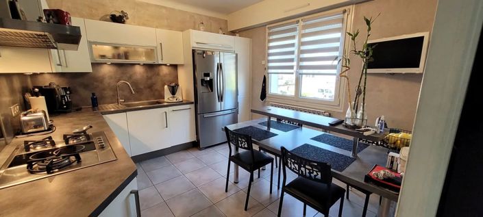 Image No.7-4 Bed Village House for sale