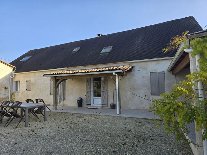 Image No.10-8 Bed House for sale