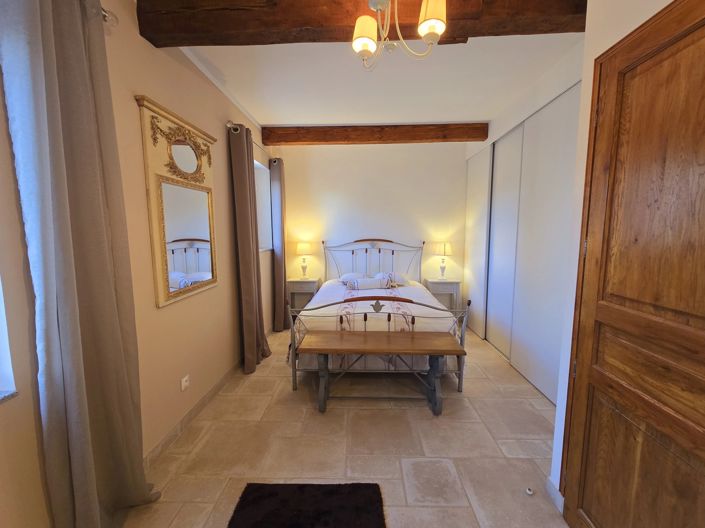 Image No.7-8 Bed House for sale