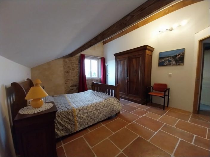 Image No.14-8 Bed House for sale