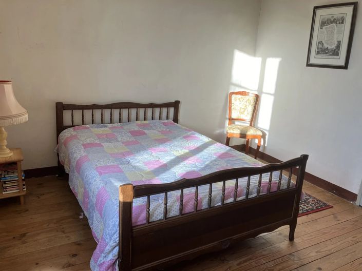 Image No.8-3 Bed House for sale