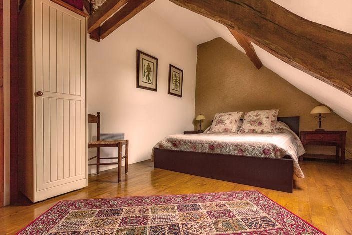 Image No.7-8 Bed House for sale