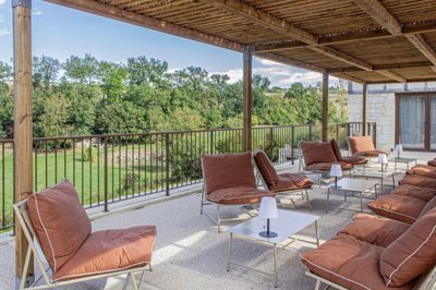 aea541a0880e2c5c34d5ddc578cad381b5c39666e4192