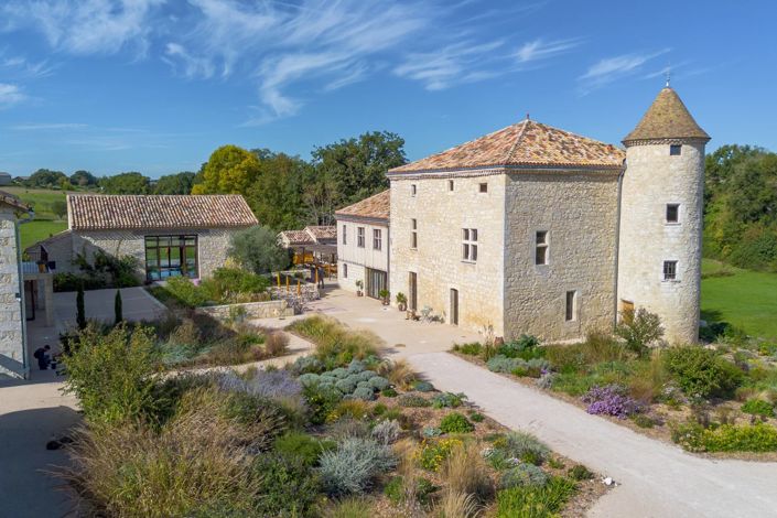 Image No.2-10 Bed House for sale