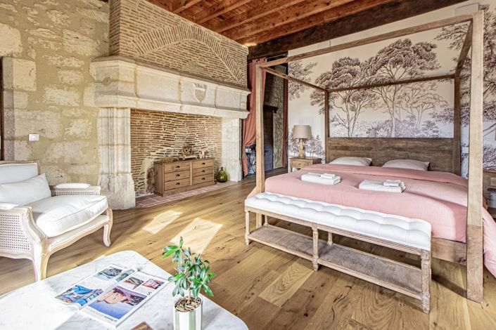 Image No.5-10 Bed House for sale