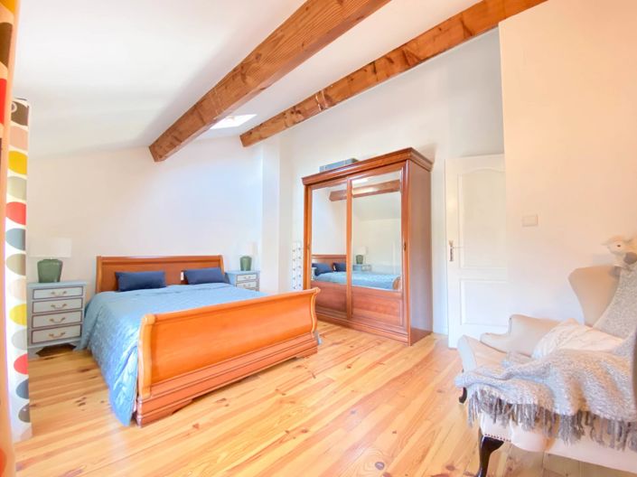 Image No.15-11 Bed House for sale