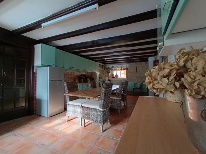 Image No.7-7 Bed House for sale