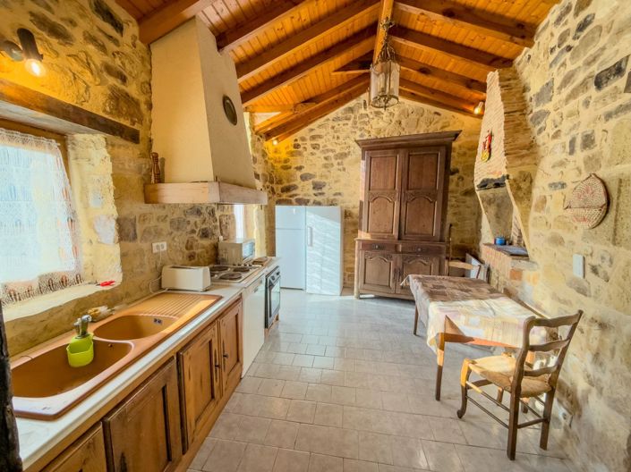 Image No.15-7 Bed House for sale