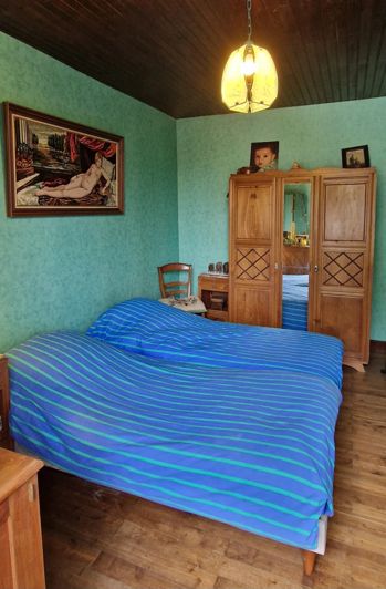 Image No.11-2 Bed House for sale