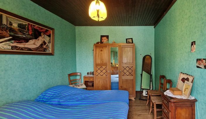 Image No.12-2 Bed House for sale