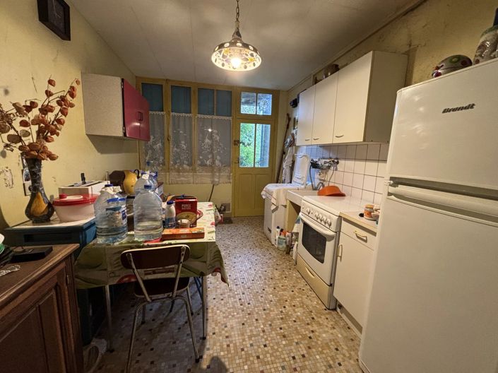 Image No.5-2 Bed House for sale