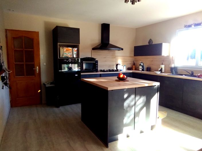 Image No.15-4 Bed House for sale