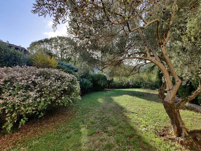 Image No.2-4 Bed House for sale