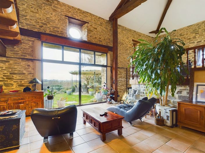 Image No.14-2 Bed House for sale