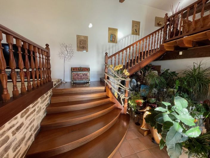 Image No.6-2 Bed House for sale