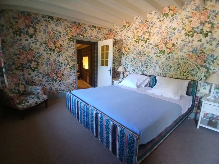 Image No.13-11 Bed House for sale