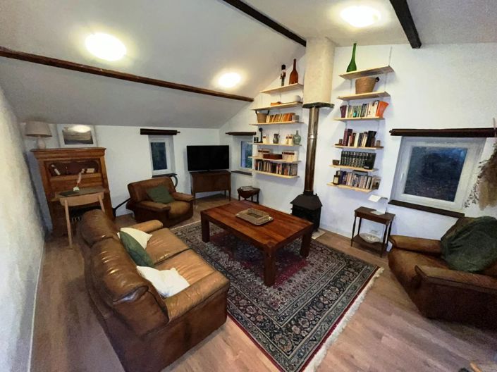 Image No.7-3 Bed House for sale