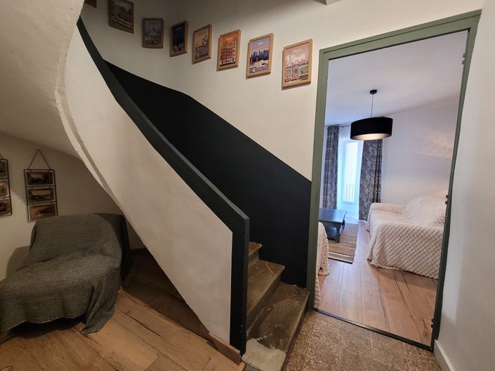 Image No.9-3 Bed House for sale