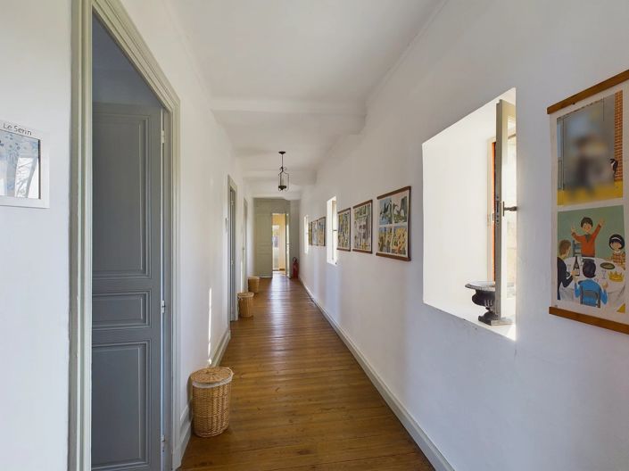 Image No.7-23 Bed House for sale