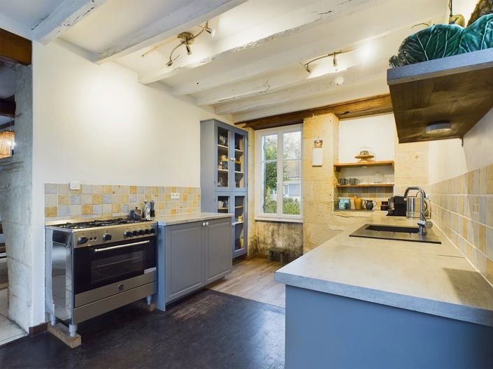 Image No.6-4 Bed House for sale