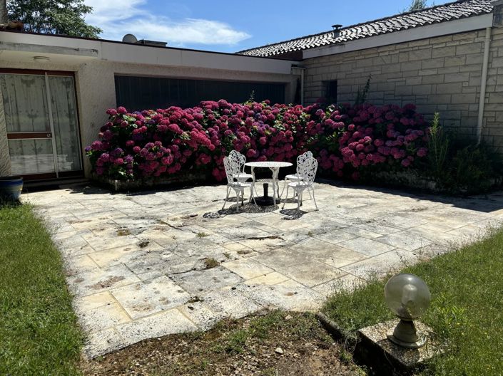 Image No.12-5 Bed House for sale