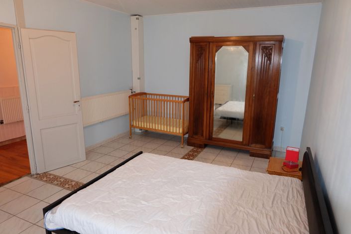 Image No.9-3 Bed House for sale