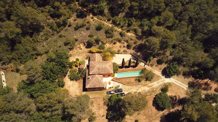 Image No.1-6 Bed House for sale