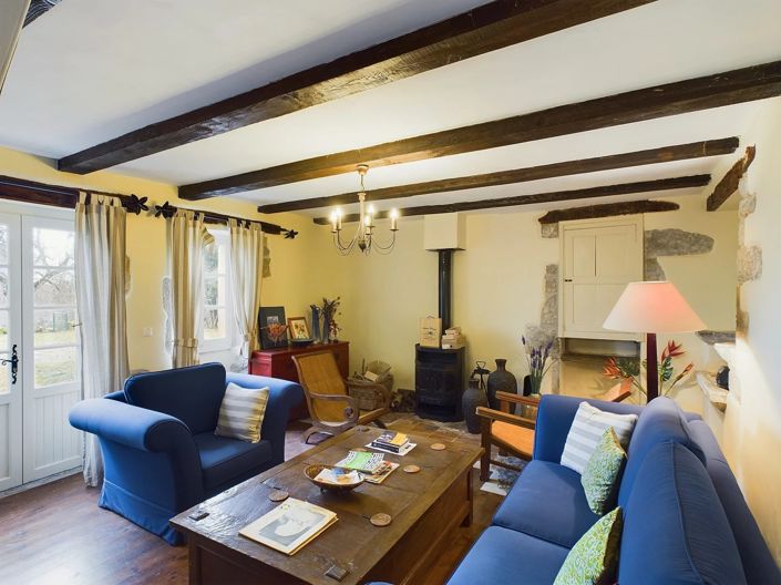 Image No.9-5 Bed House for sale