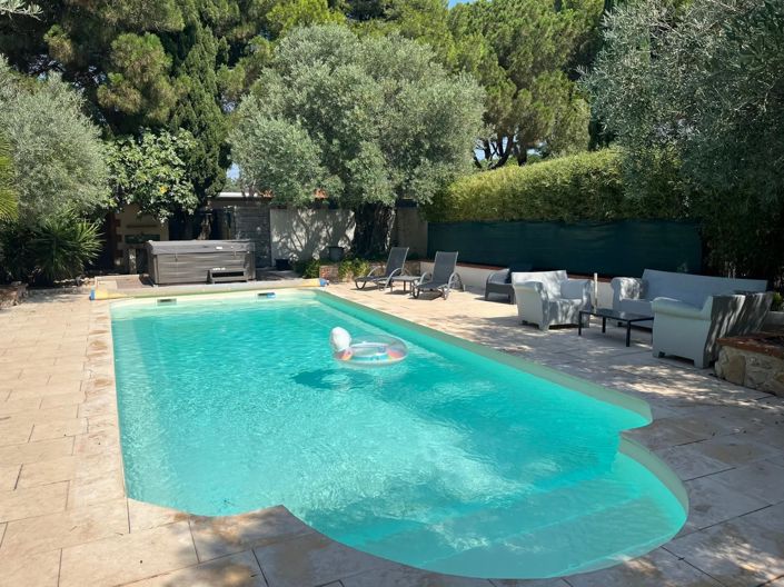 Image No.3-15 Bed House for sale