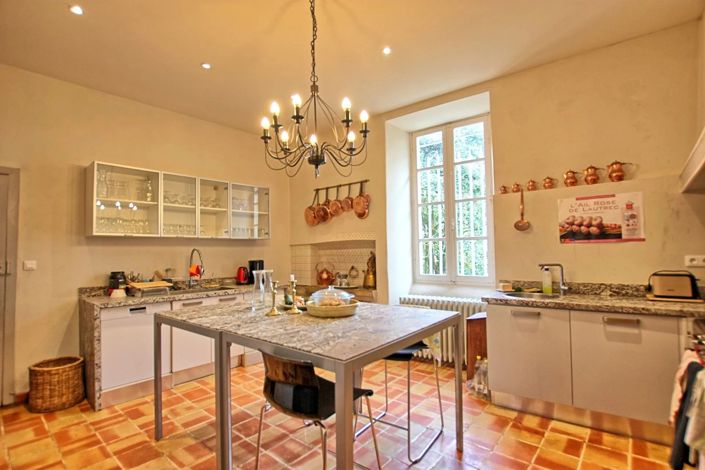 Image No.7-16 Bed House for sale