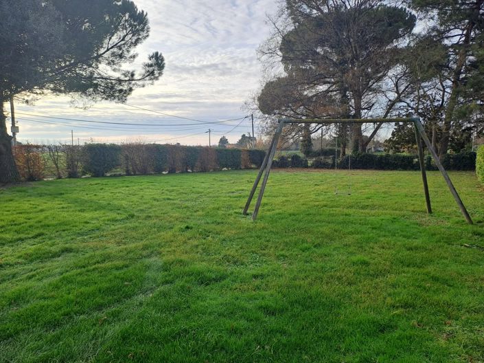 Image No.8-4 Bed House for sale