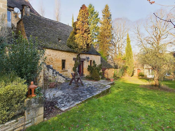 Image No.10-9 Bed House for sale