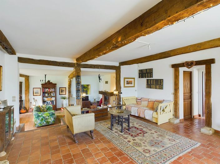 Image No.6-4 Bed House for sale