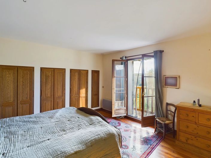 Image No.5-4 Bed House for sale