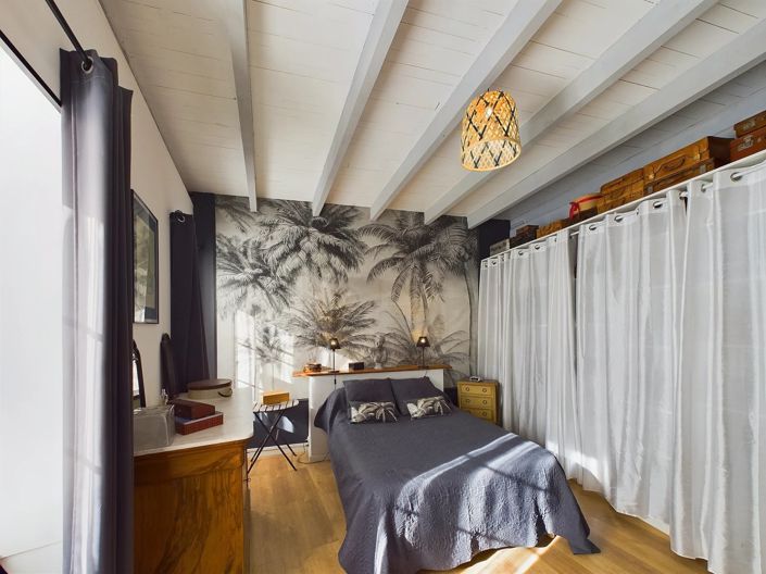 Image No.14-7 Bed House for sale