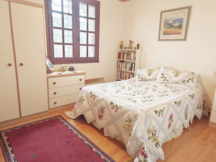 Image No.9-4 Bed House for sale