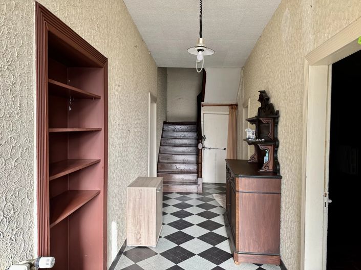 Image No.8-3 Bed House for sale